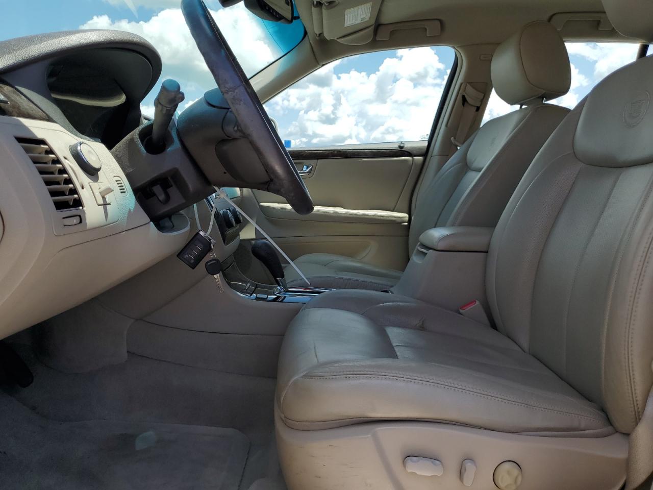 2008 Cadillac Dts VIN: 1G6KD57Y38U116869 Lot: 61435845