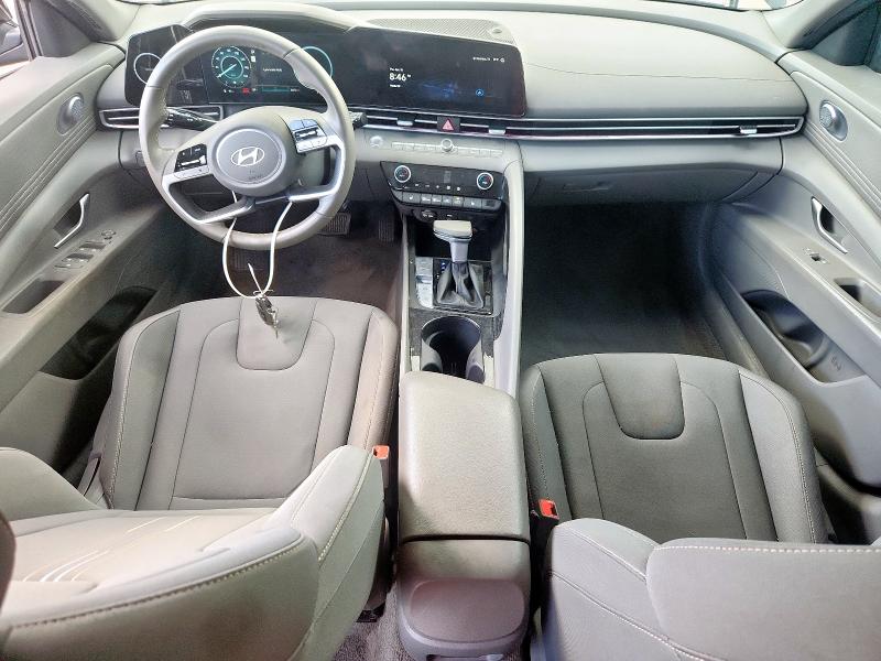  HYUNDAI ELANTRA 2024 Черный