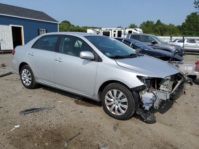Седаны TOYOTA COROLLA 2013 Серебристый