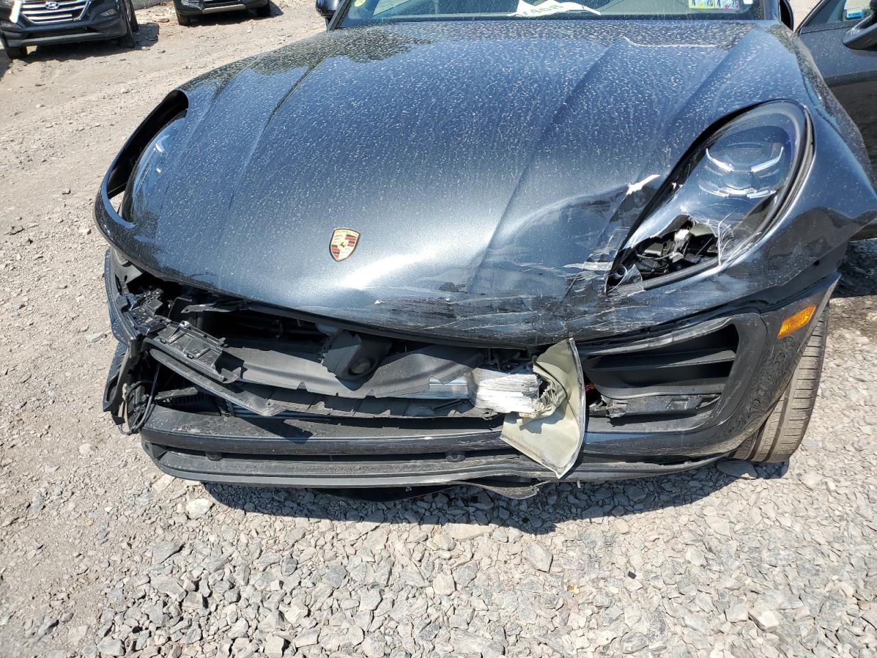 2024 Porsche Macan Base VIN: WP1AA2A56RLB03053 Lot: 62074735