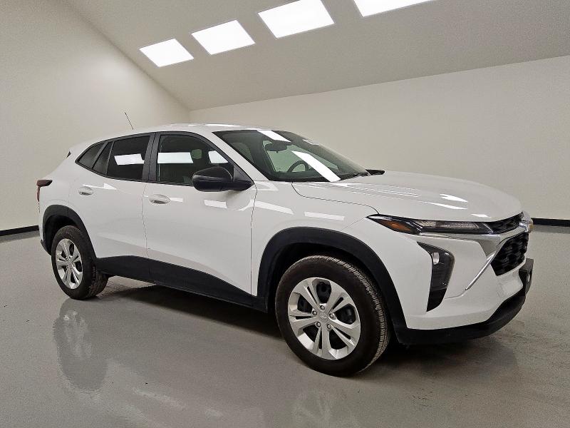  CHEVROLET TRAX 2024 White