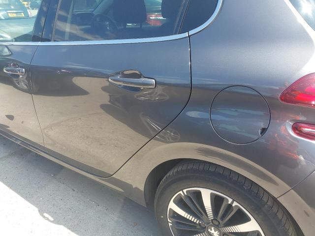 2019 PEUGEOT 208 TECH E