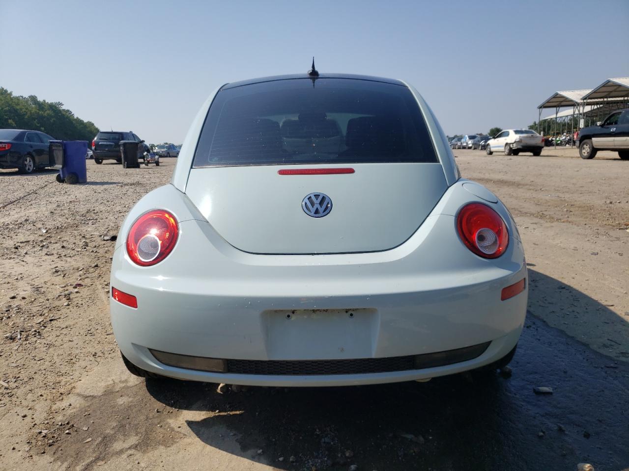 2010 Volkswagen New Beetle VIN: 3VWRG3AG0AM027565 Lot: 61908315