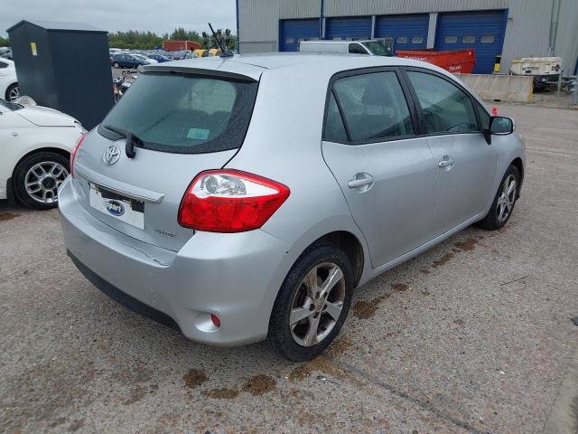 2011 TOYOTA AURIS TR