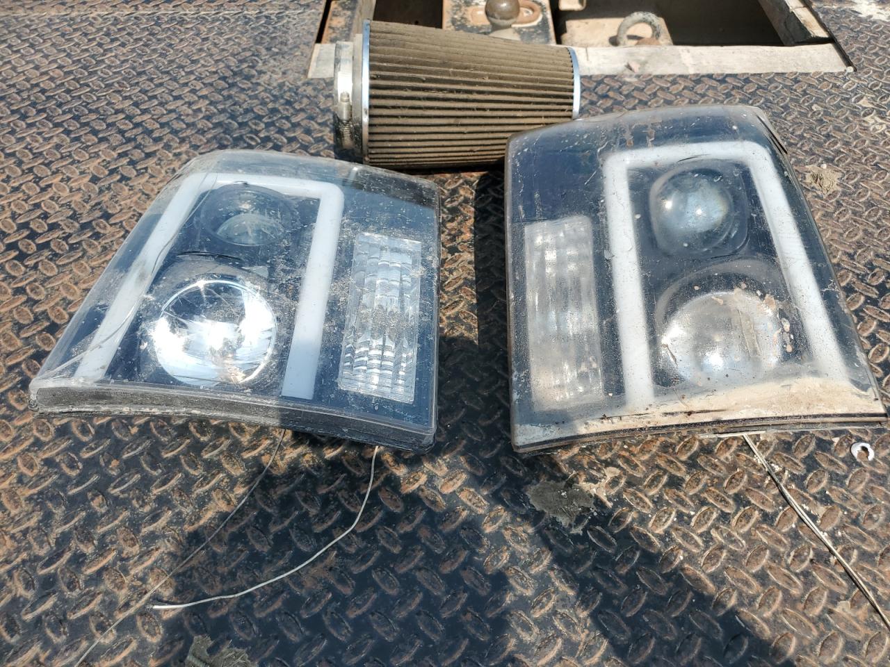 2001 Ford F450 Super Duty VIN: 1FDXF47S11EB21972 Lot: 60060645