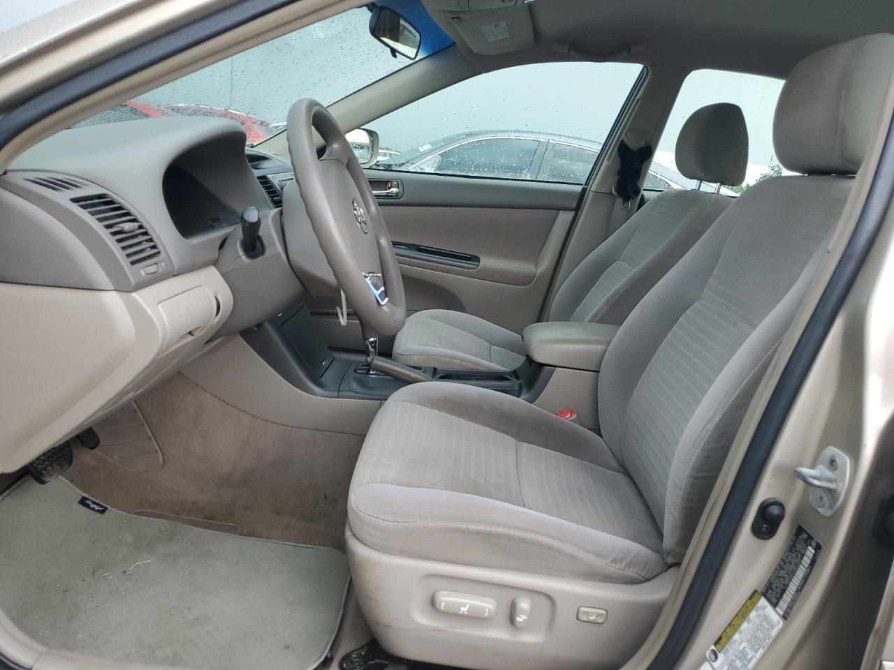 2005 Toyota Camry Le VIN: 4T1BE32K25U073375 Lot: 62743925