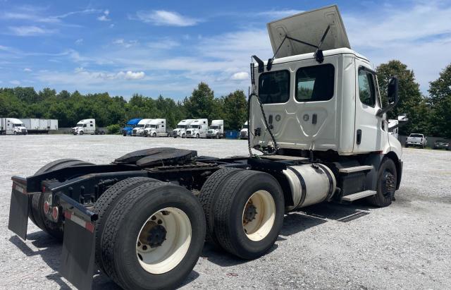 2022 FREIGHTLINER CASCADIA 116
