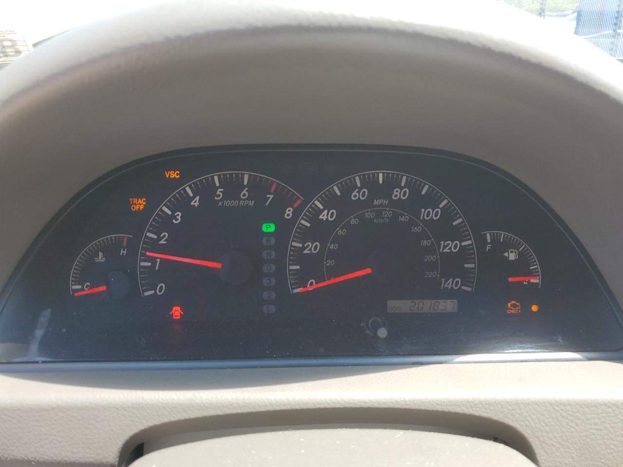 2005 Toyota Camry Le VIN: 4T1BF30K75U610385 Lot: 62464535