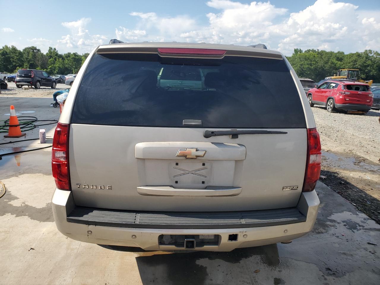 2008 Chevrolet Tahoe C1500 VIN: 1GNFC13088R198974 Lot: 62880685