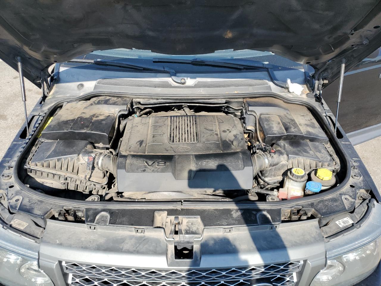 2011 Land Rover Range Rover Sport Lux VIN: SALSK2D48BA269641 Lot: 59625745