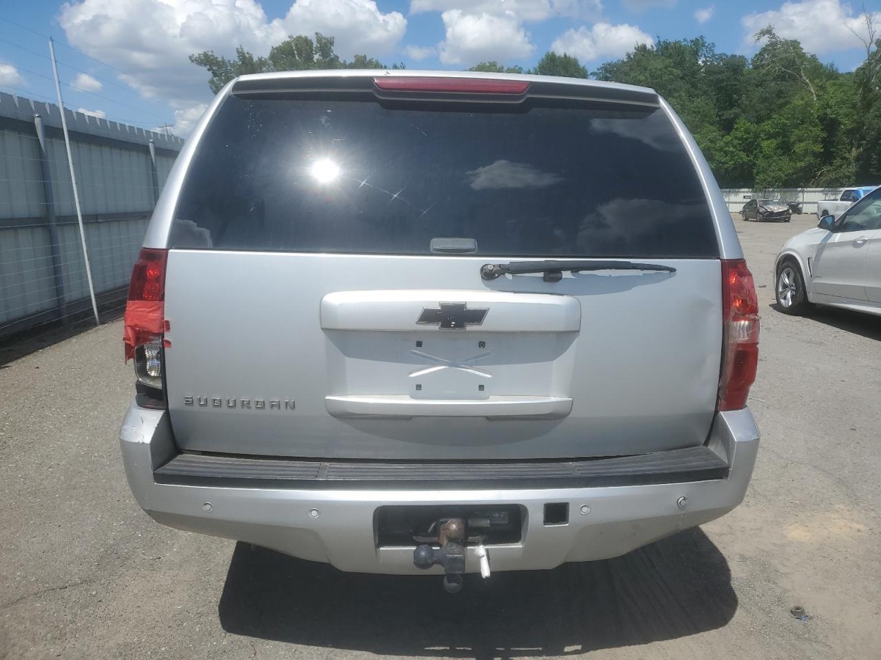 2013 Chevrolet Suburban C1500 Lt VIN: 1GNSCJE06DR118576 Lot: 61928635