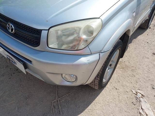 2005 TOYOTA RAV4 XT5 V
