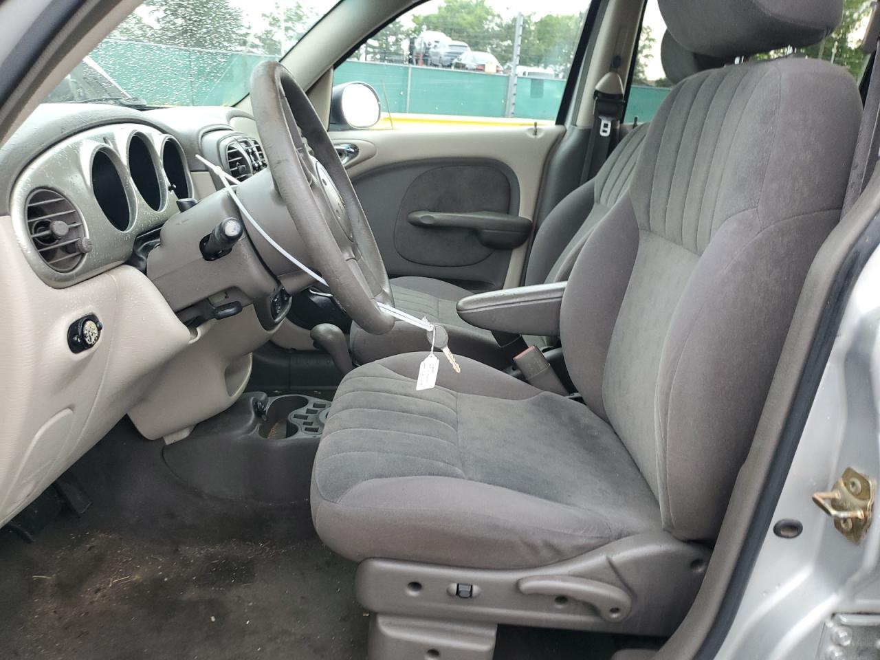 2002 Chrysler Pt Cruiser Touring VIN: 3C4FY58B32T288205 Lot: 61591295