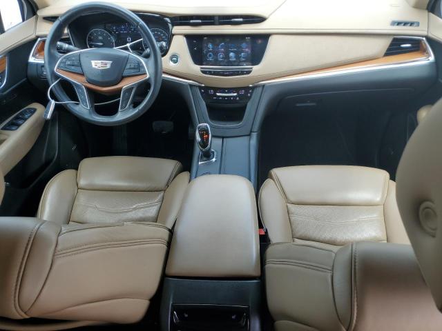  CADILLAC XT5 2017 Белы