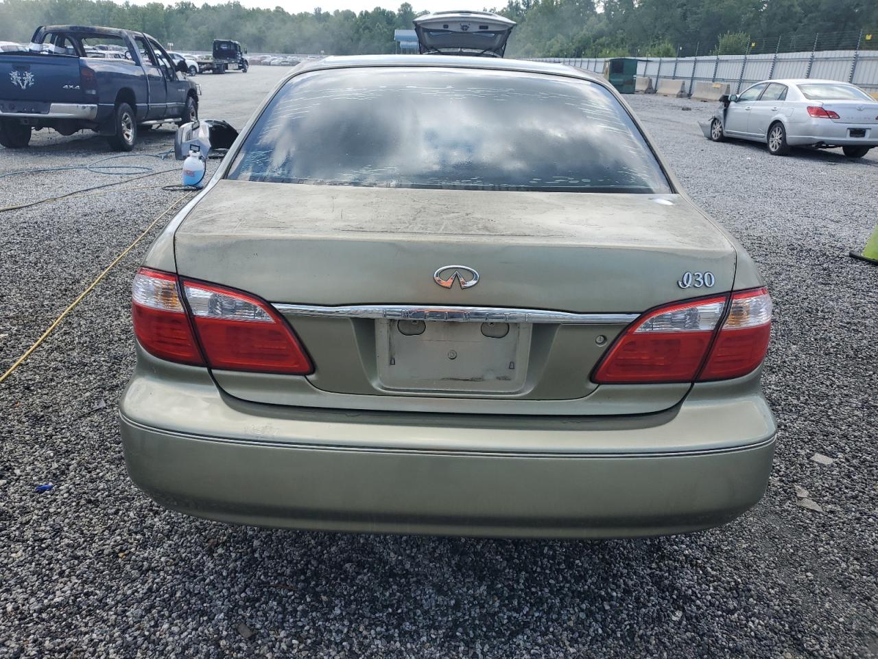 2001 Infiniti I30 VIN: JNKCA31A61T003356 Lot: 61831455