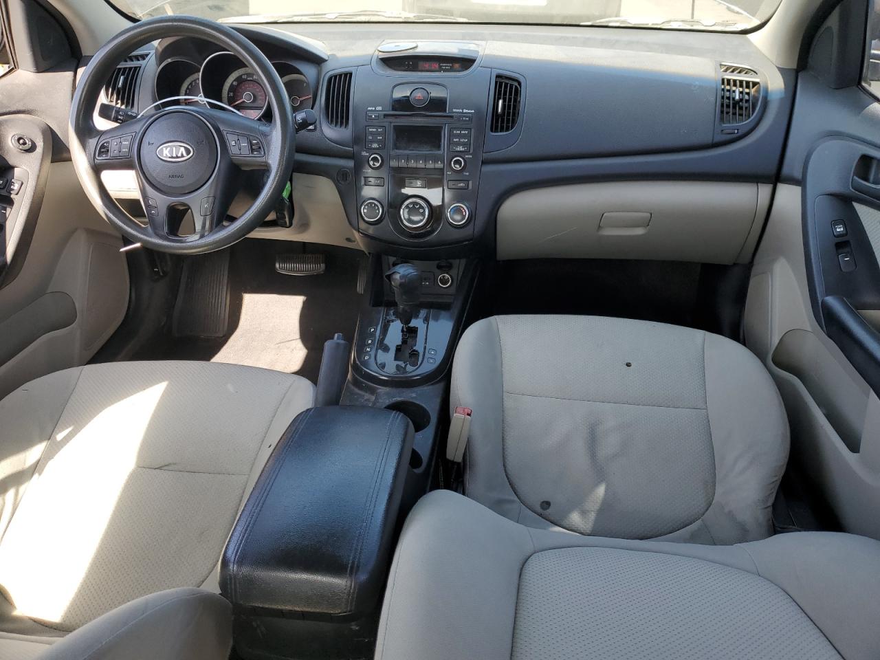 2010 Kia Forte Ex VIN: KNAFU4A25A5810442 Lot: 62137985