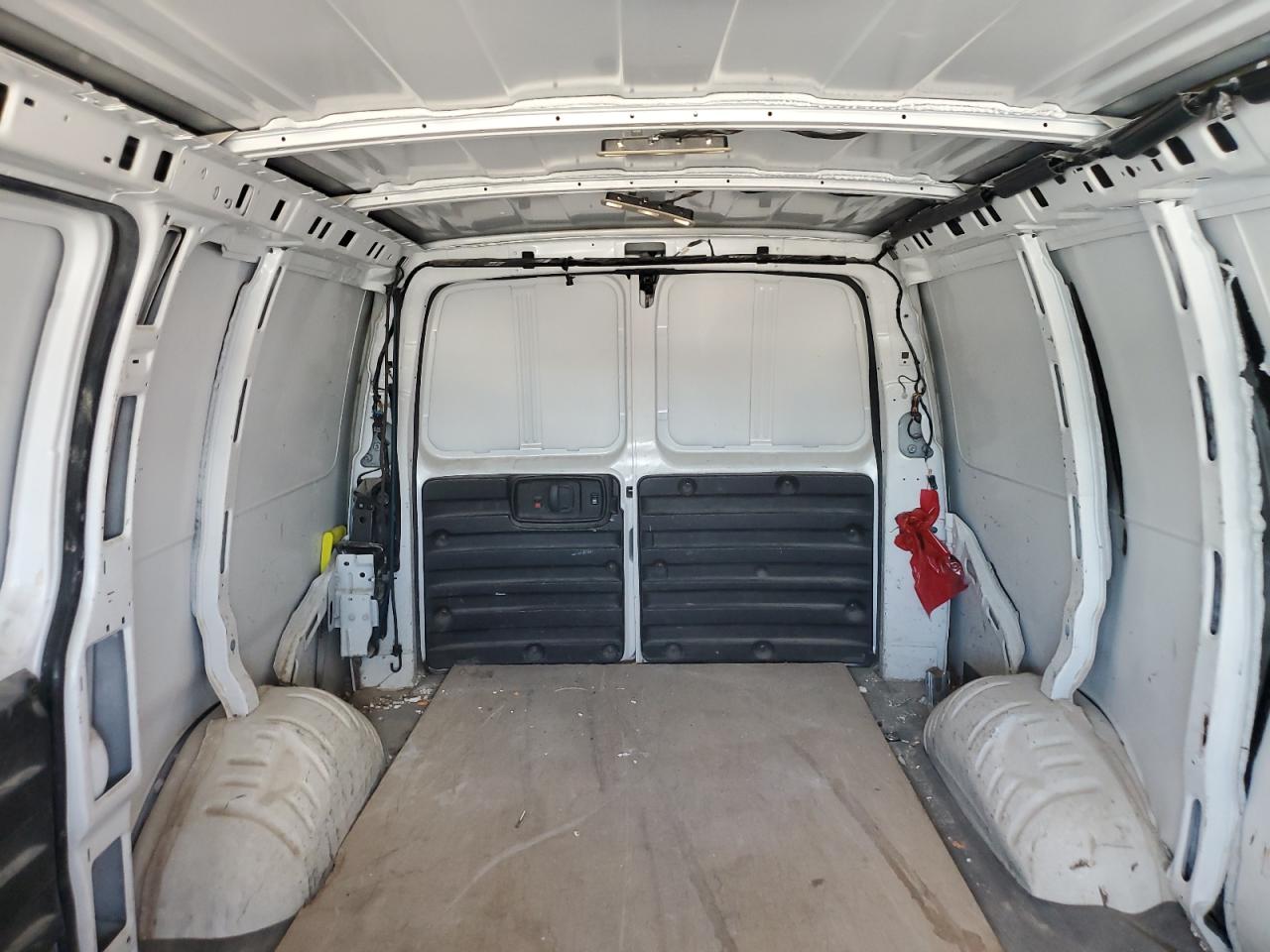 2018 Chevrolet Express G2500 VIN: 1GCWGAFP3J1344739 Lot: 62560065