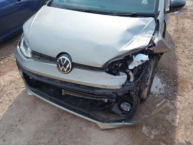 2021 VOLKSWAGEN UP R-LINE