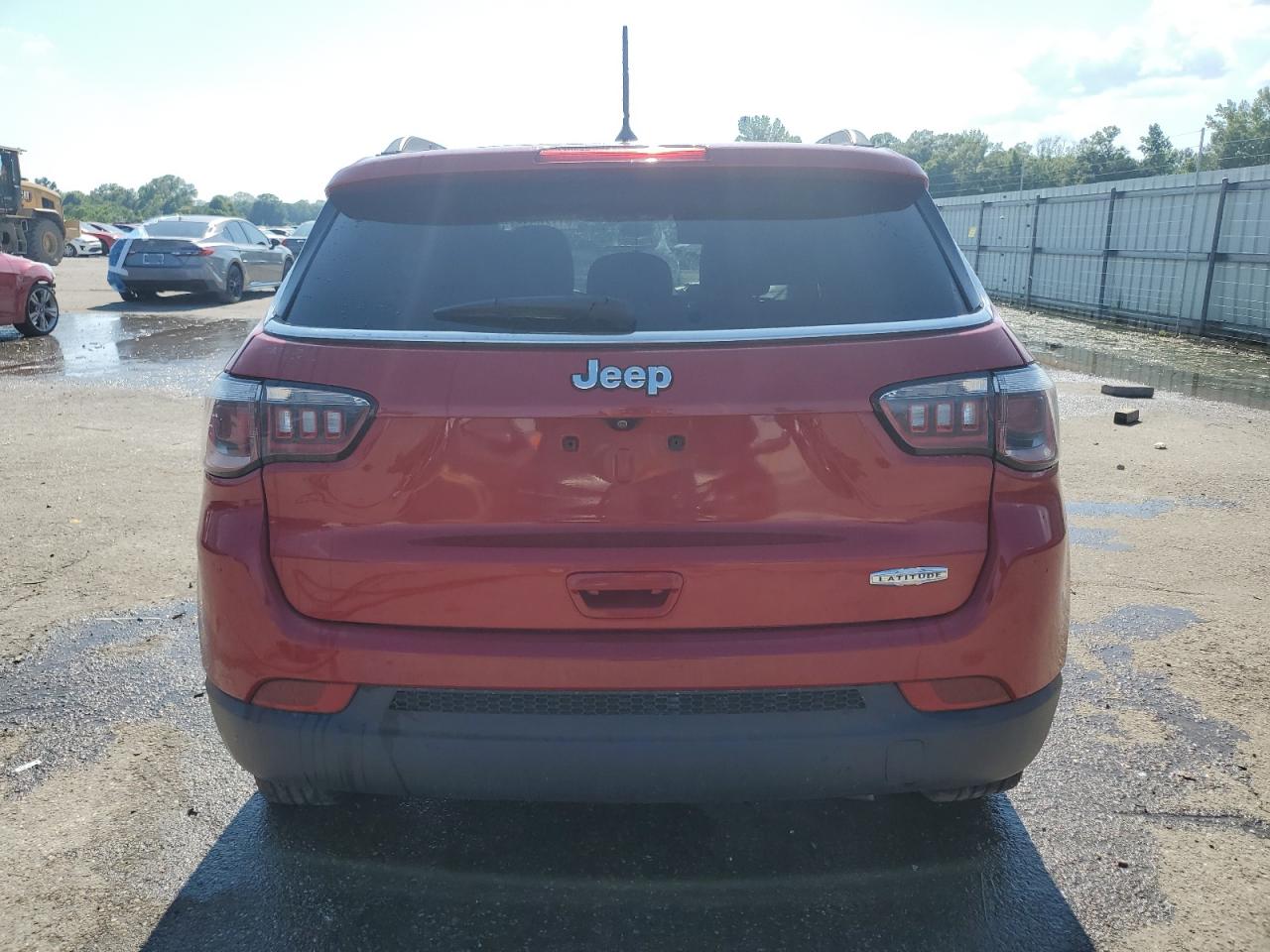 2018 Jeep Compass Latitude VIN: 3C4NJCBB0JT471380 Lot: 61726535