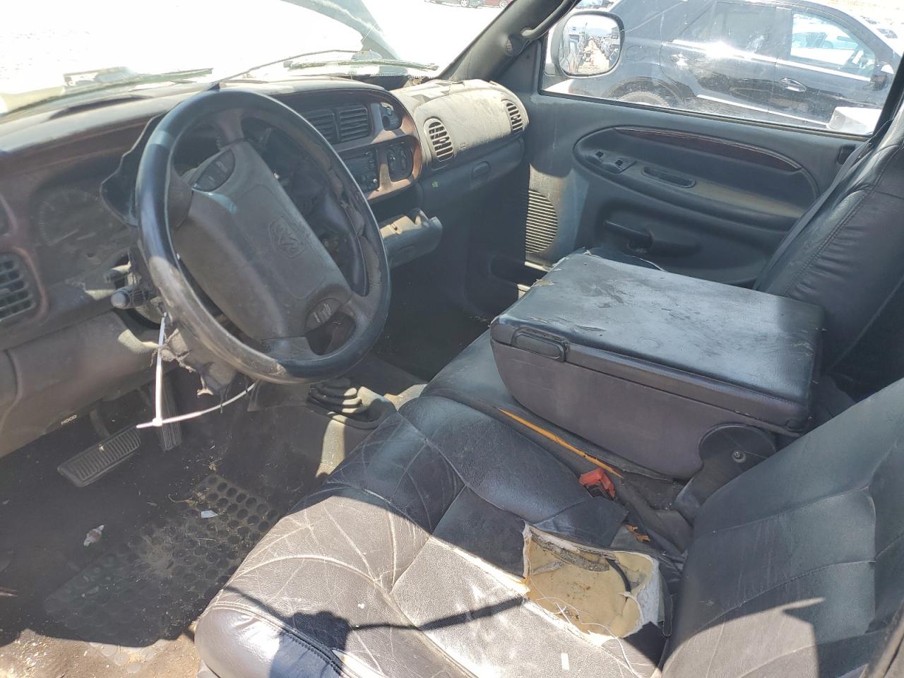 2000 Dodge Ram 1500 VIN: 1B7HF13Z5YJ168093 Lot: 62377615