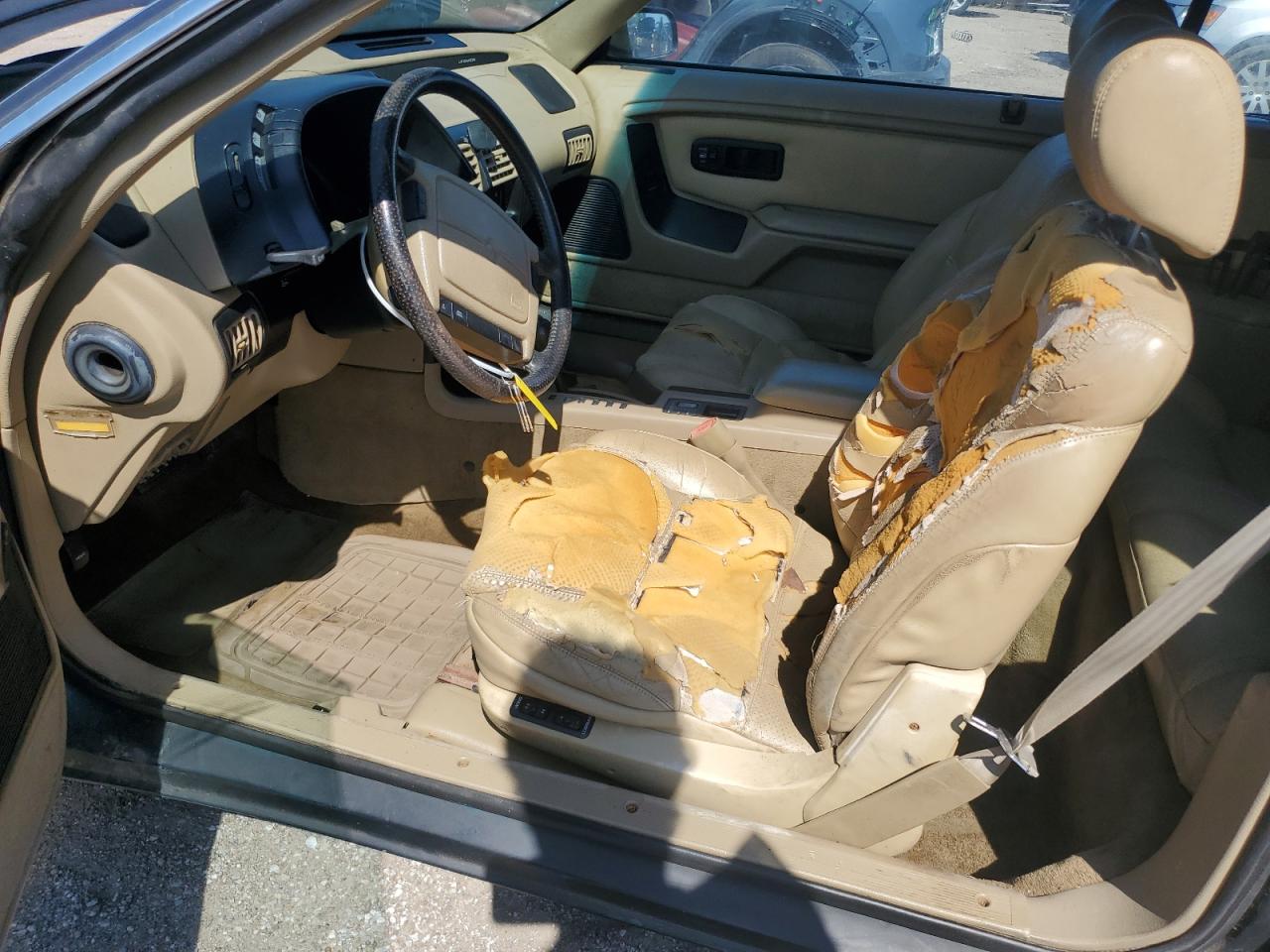 1993 Chrysler Lebaron VIN: 1C3XU4537PF636990 Lot: 62682335