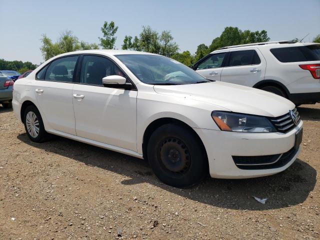  VOLKSWAGEN PASSAT 2015 White