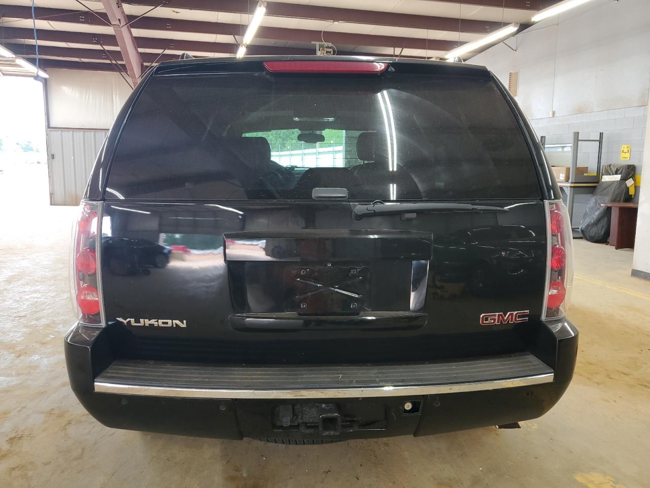 2013 GMC Yukon Denali VIN: 1GKS2EEFXDR317173 Lot: 62343645
