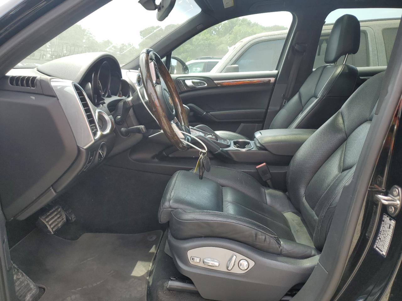 2016 Porsche Cayenne VIN: WP1AA2A26GKA10672 Lot: 61855655