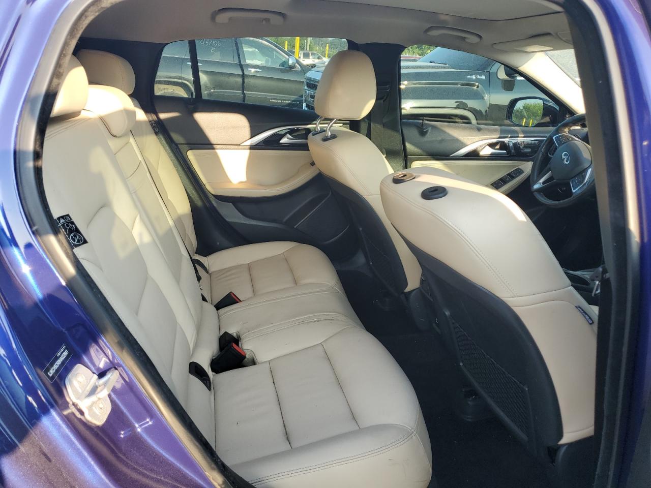 2017 Infiniti Qx30 Base VIN: SJKCH5CR9HA032641 Lot: 62258235