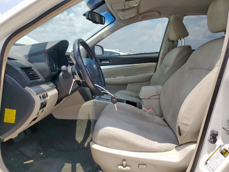 Sedans SUBARU LEGACY 2012 Kremowy