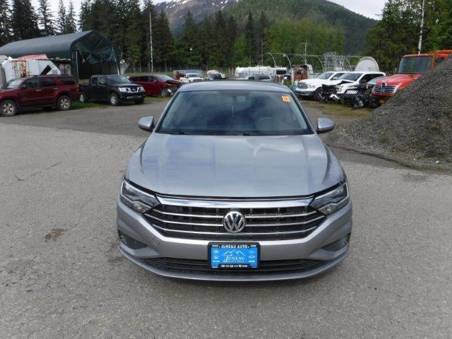  VOLKSWAGEN JETTA 2019 Srebrny