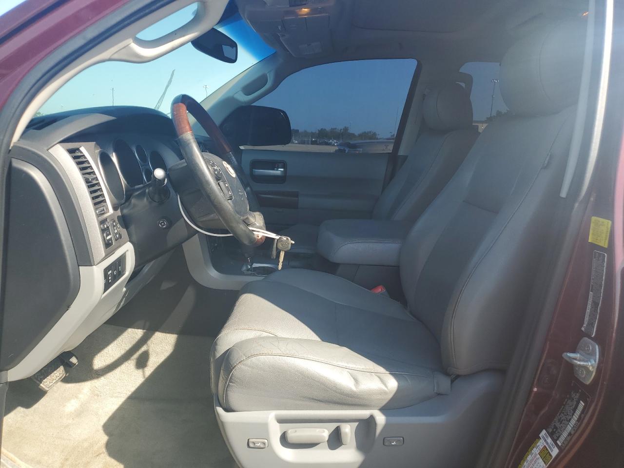 2011 Toyota Sequoia Platinum VIN: 5TDDW5G15BS042062 Lot: 61995405