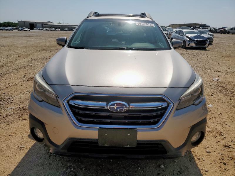  SUBARU OUTBACK 2018 Beige