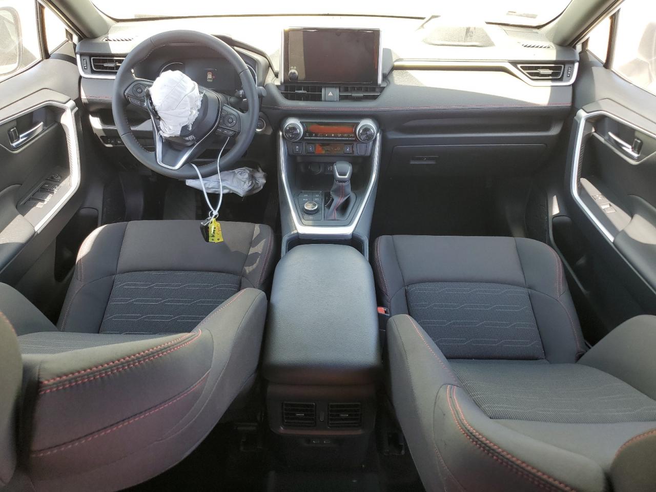TOYOTA RAV4 2025 VIN JTMCB3FV8SD249377 photo 8