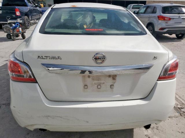Sedans NISSAN ALTIMA 2013 Biały