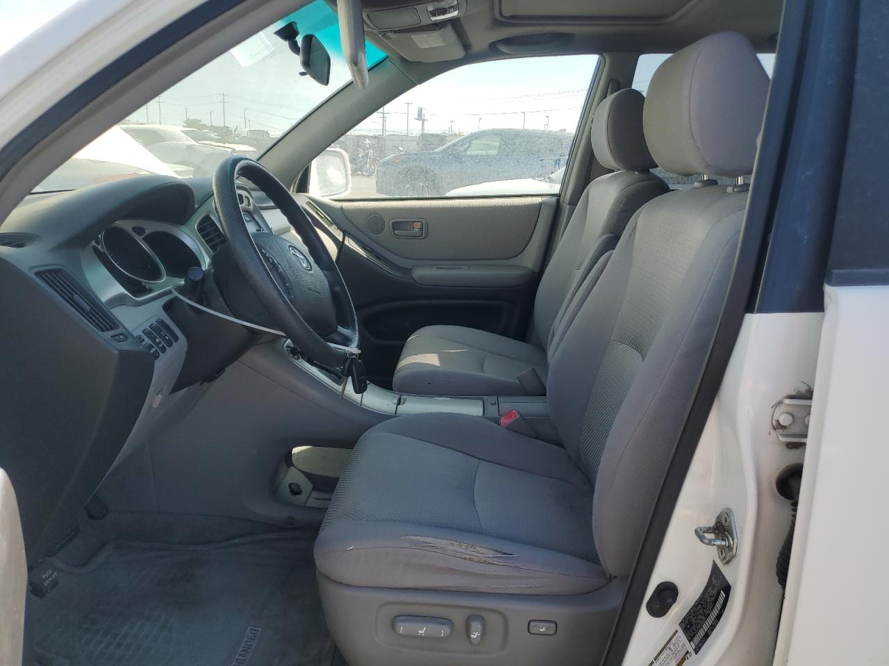 2004 Toyota Highlander Base VIN: JTEDP21A040008097 Lot: 62368825