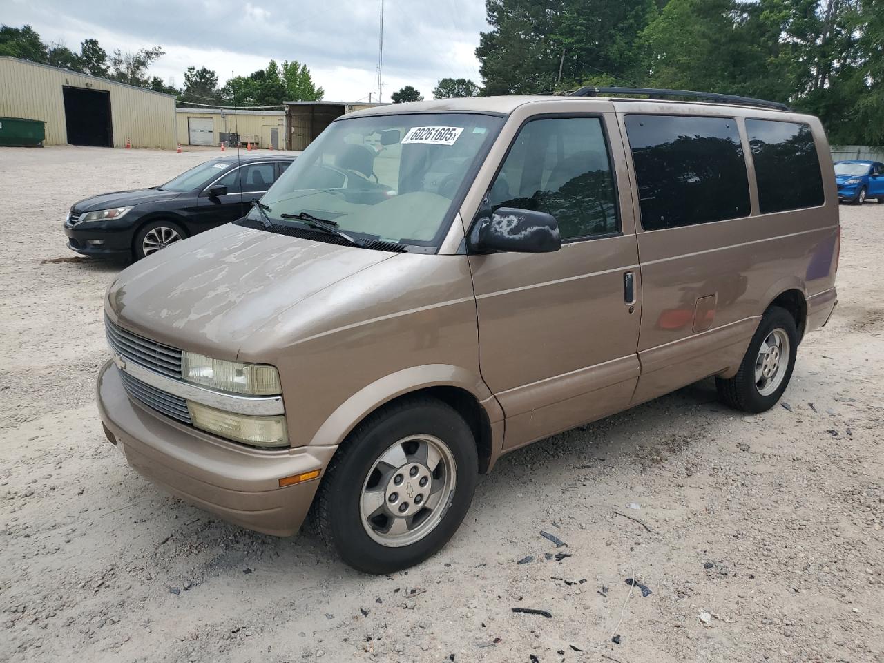 2003 Chevrolet Astro for Sale in Knightdale, NC - Minor Dent/Scratches