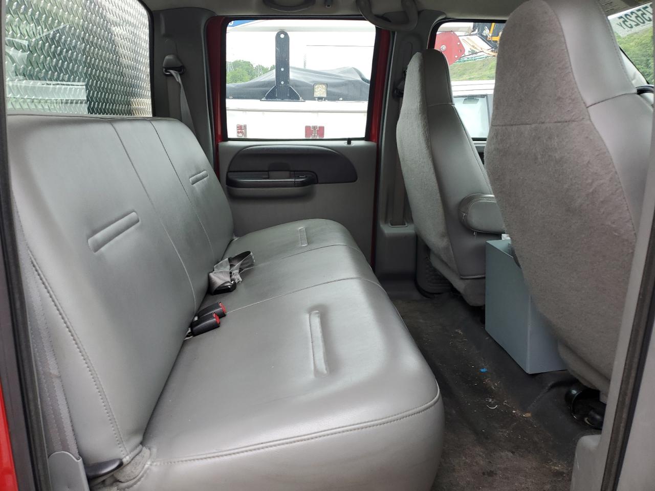 2007 Ford F550 Super Duty VIN: 1FDAW57PX7EA13947 Lot: 61075625