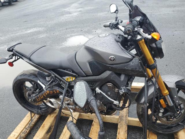 2015 YAMAHA FZ09    à vendre chez Copart QC - MONTREAL