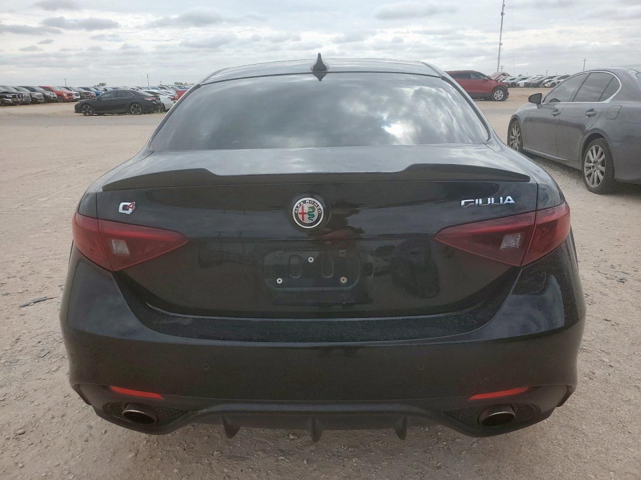2018 Alfa Romeo Giulia Ti Q4 VIN: ZARFAEEN5J7593619 Lot: 61842815