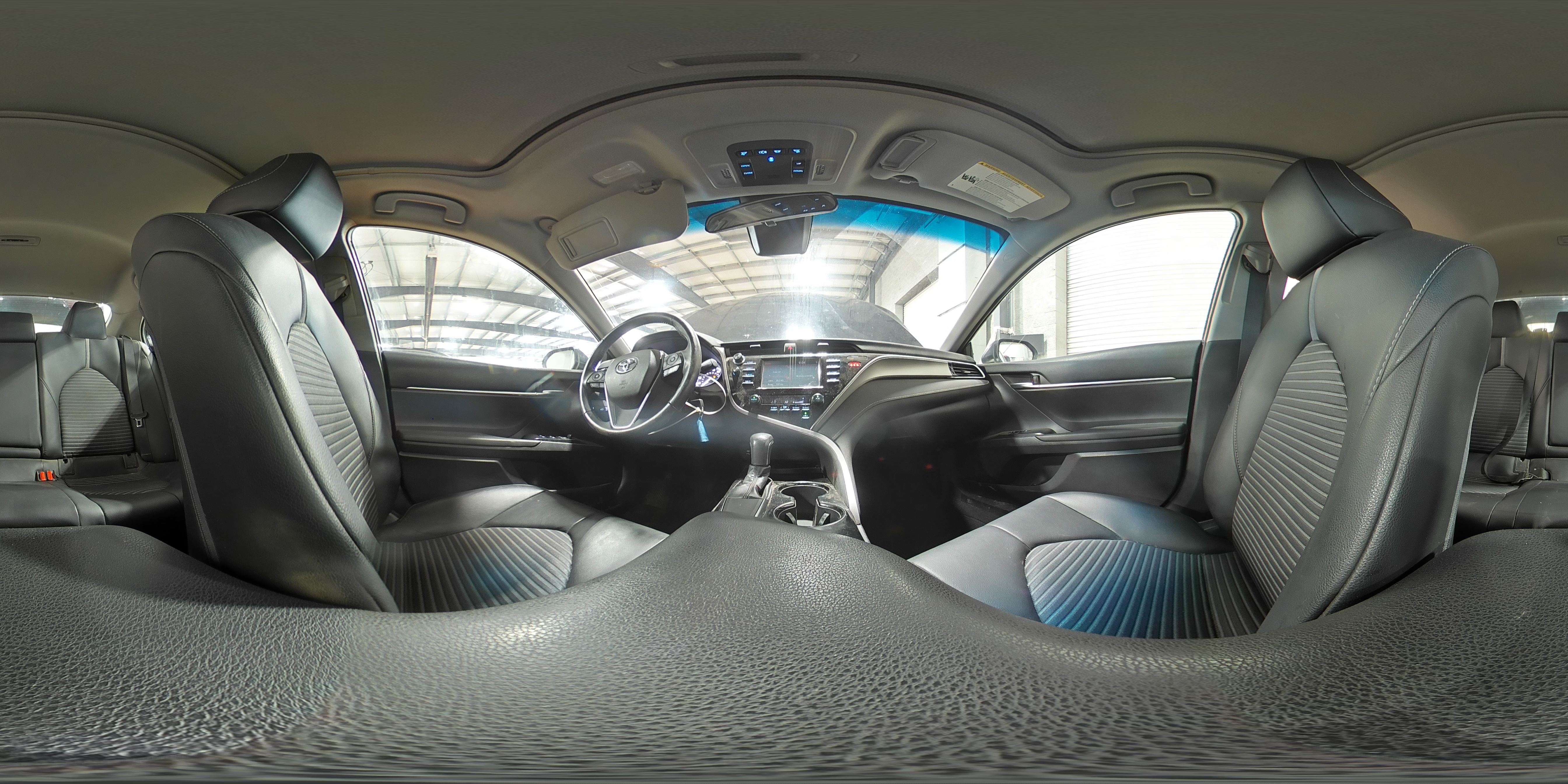 2018 Toyota Camry L VIN: 4T1B11HK4JU038032 Lot: 62130655