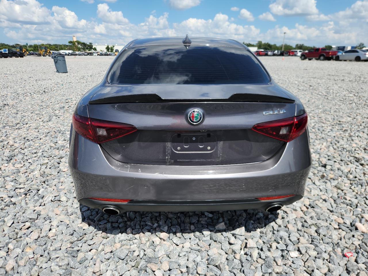 2017 Alfa Romeo Giulia VIN: ZARFAEBN6H7556190 Lot: 61672395