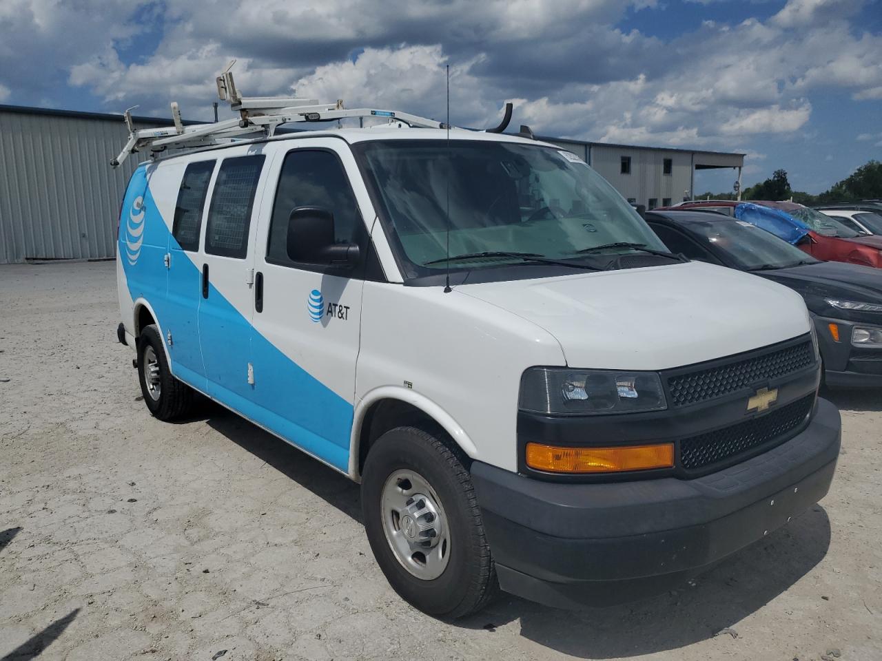 CHEVROLET EXPRESS 2018 VIN 1GCWGAFP8J1180209 zdjęcie 4