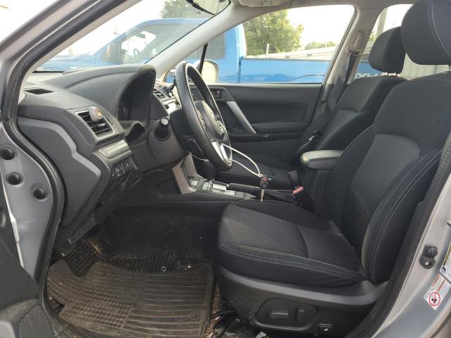  SUBARU FORESTER 2017 Srebrny