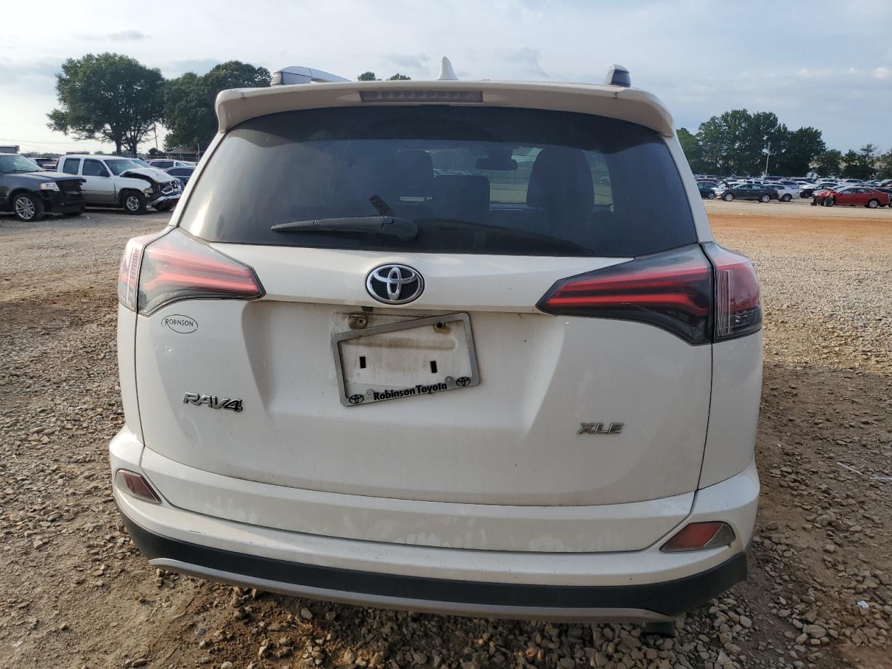 2017 Toyota Rav4 Xle VIN: 2T3WFREV7HW374758 Lot: 62653955