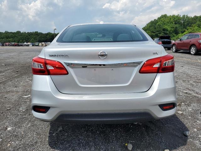  NISSAN SENTRA 2019 Srebrny