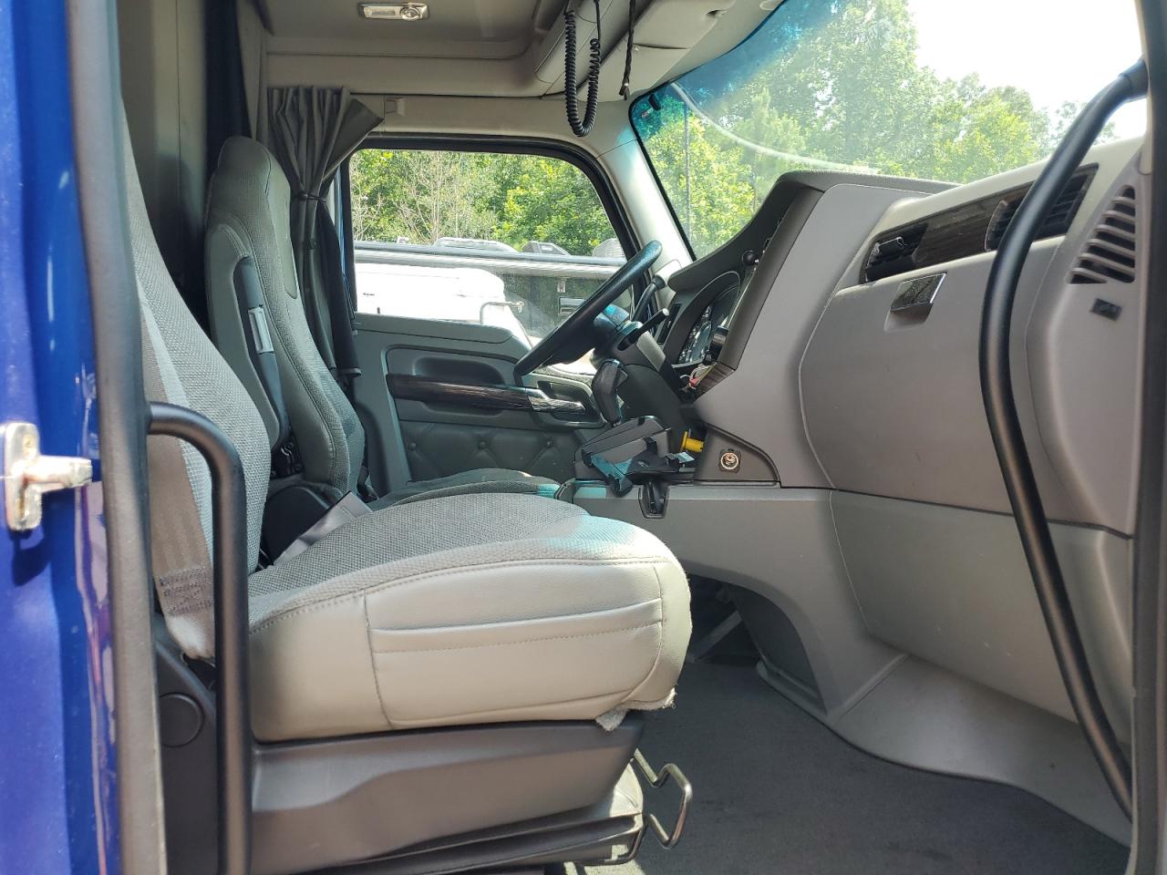 KENWORTH ALL OTHER 2017 VIN 1XKYDP9X3HJ124046 фото 5