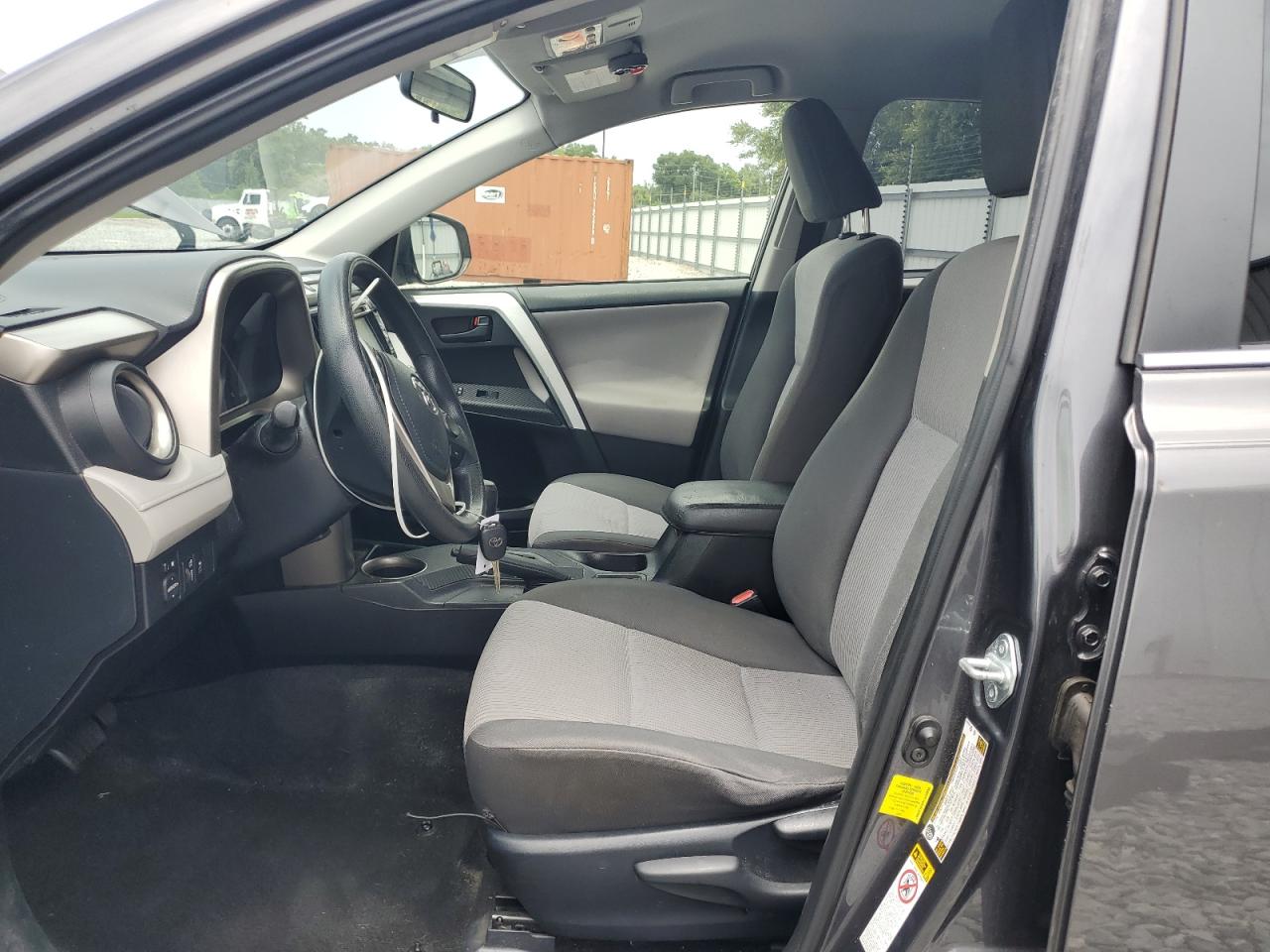 2015 Toyota Rav4 Le VIN: JTMZFREV0FJ050835 Lot: 62652325
