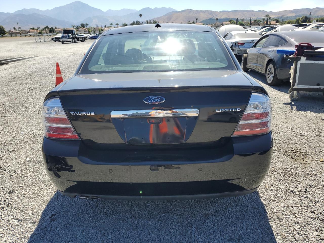 2008 Ford Taurus Limited VIN: 1FAHP25W28G158131 Lot: 62954635