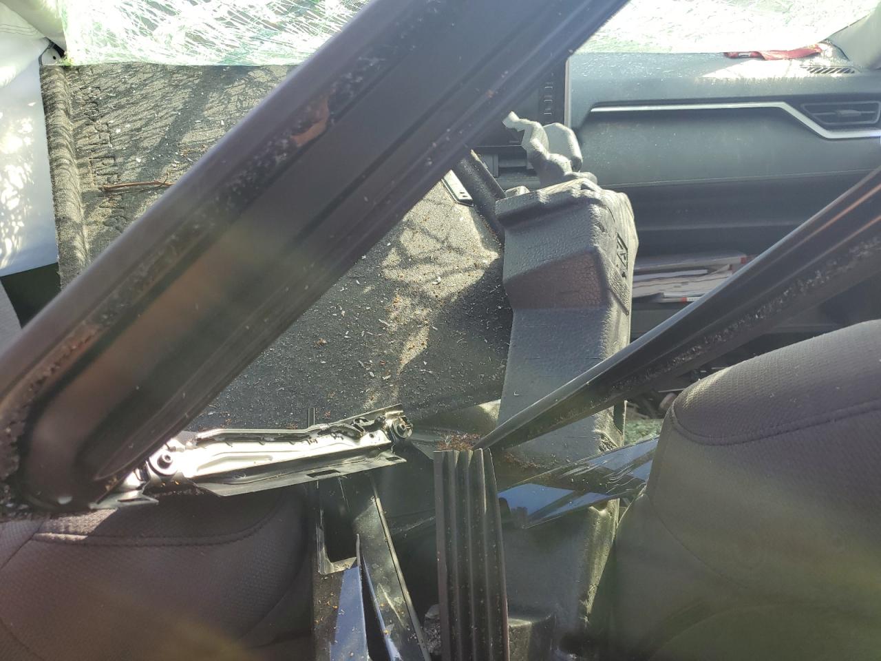 2020 Toyota Rav4 Xle VIN: JTMRWRFV1LD057270 Lot: 61754695